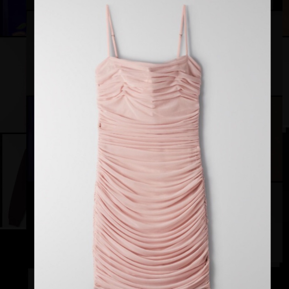 Luxor Short Dress in
Mauve Mousse Pink